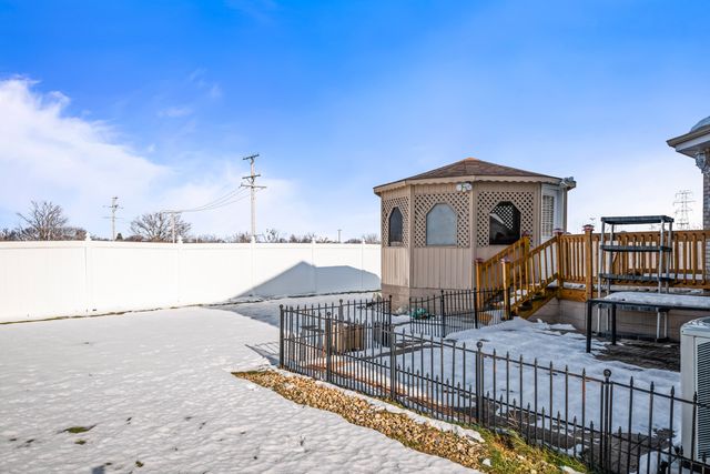 4862 Bay View Drive, Richton Park, IL 60471