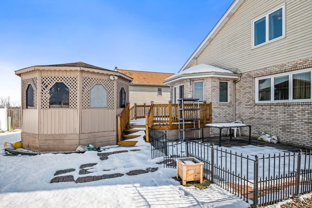 4862 Bay View Drive, Richton Park, IL 60471