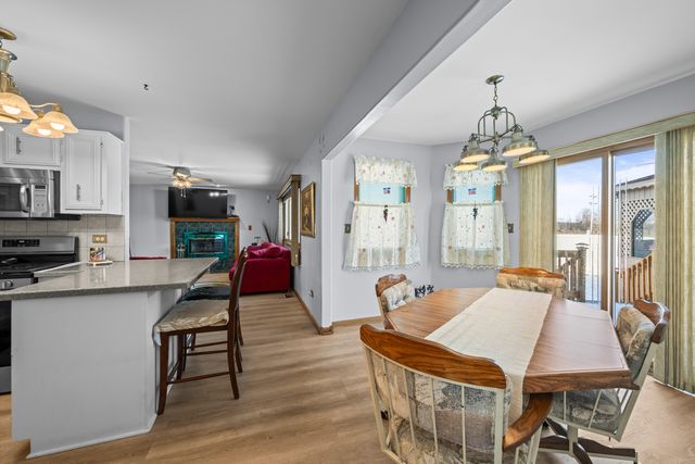 4862 Bay View Drive, Richton Park, IL 60471