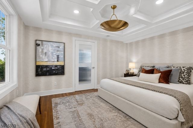 19 Manley Ter, Maplewood Twp., NJ 07040