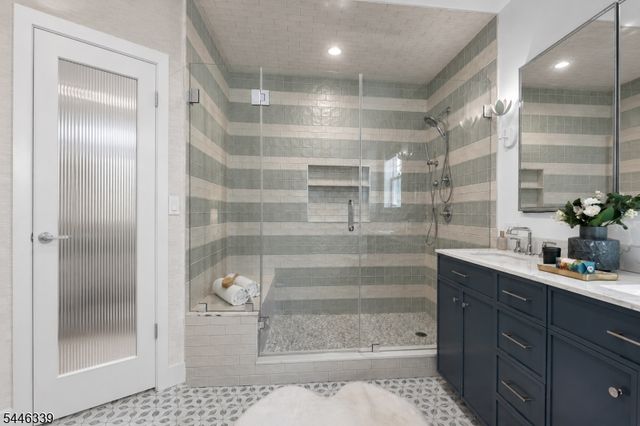19 Manley Ter, Maplewood Twp., NJ 07040