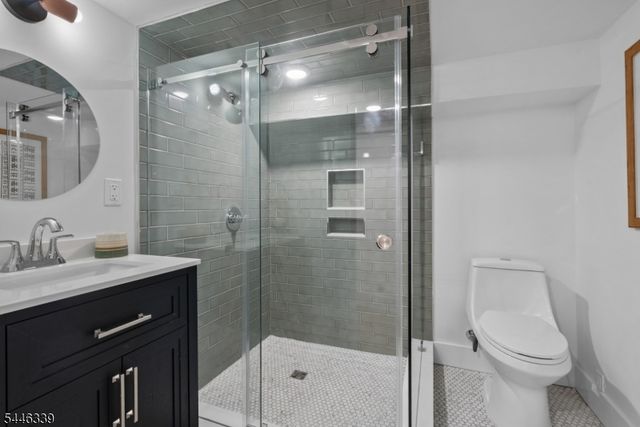 19 Manley Ter, Maplewood Twp., NJ 07040