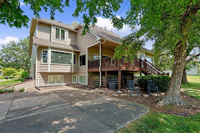 7716 W Central Park St., Wichita, KS 67205