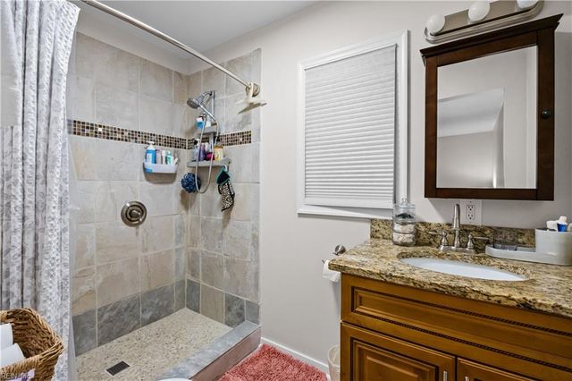 139 Eastwood DR, Newport News, VA 23602