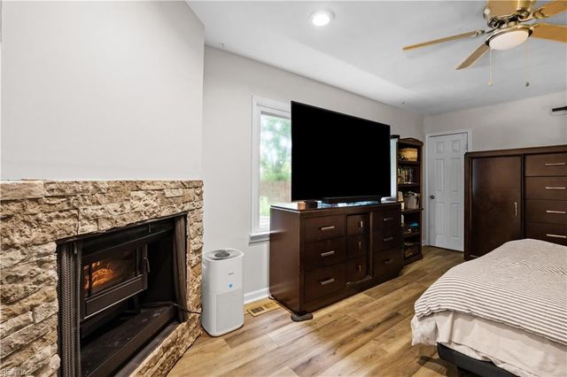 139 Eastwood DR, Newport News, VA 23602