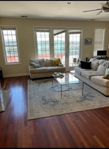 2650 N Halsted Street 4, Chicago, IL 60614