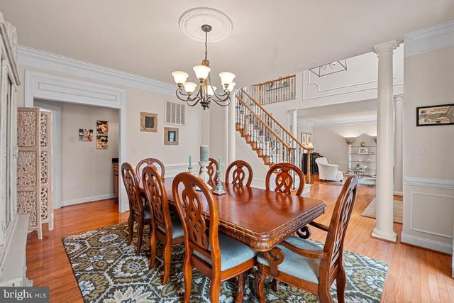 43423 MOUNTCASTLE DR, Chantilly, VA 20152