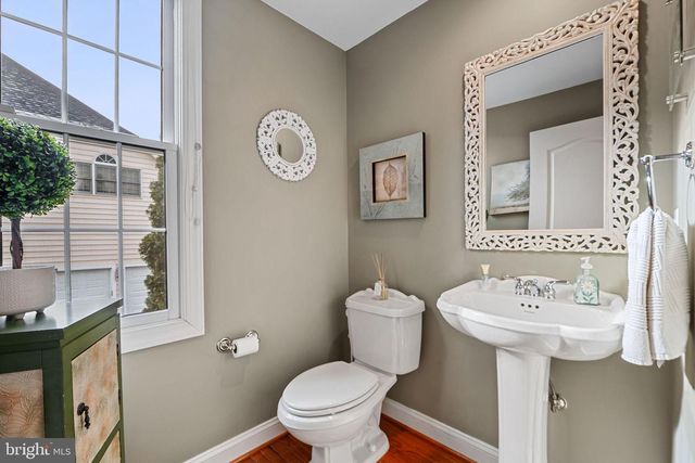 43423 MOUNTCASTLE DR, Chantilly, VA 20152