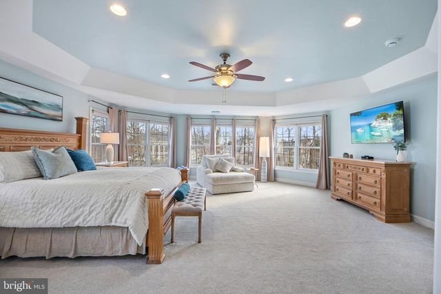 43423 MOUNTCASTLE DR, Chantilly, VA 20152