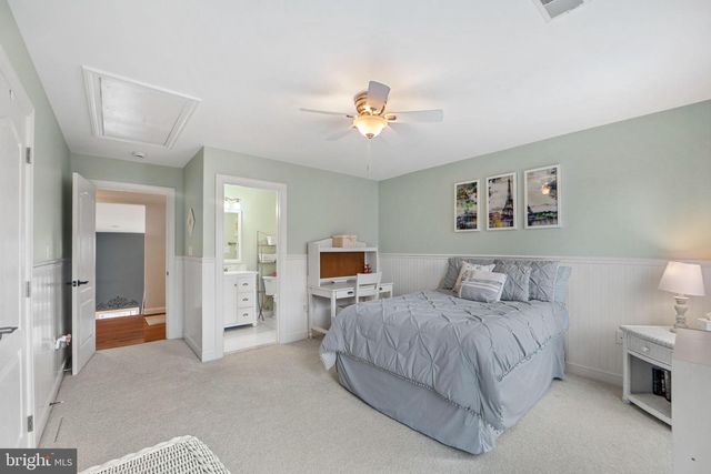 43423 MOUNTCASTLE DR, Chantilly, VA 20152