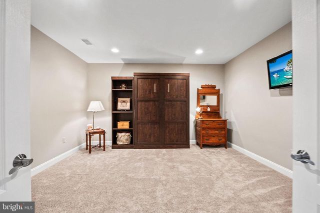 43423 MOUNTCASTLE DR, Chantilly, VA 20152