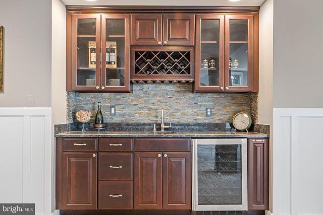 43423 MOUNTCASTLE DR, Chantilly, VA 20152