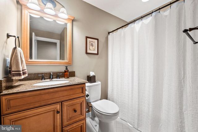 43423 MOUNTCASTLE DR, Chantilly, VA 20152