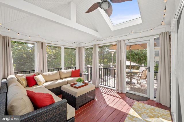 43423 MOUNTCASTLE DR, Chantilly, VA 20152