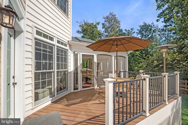 43423 MOUNTCASTLE DR, Chantilly, VA 20152