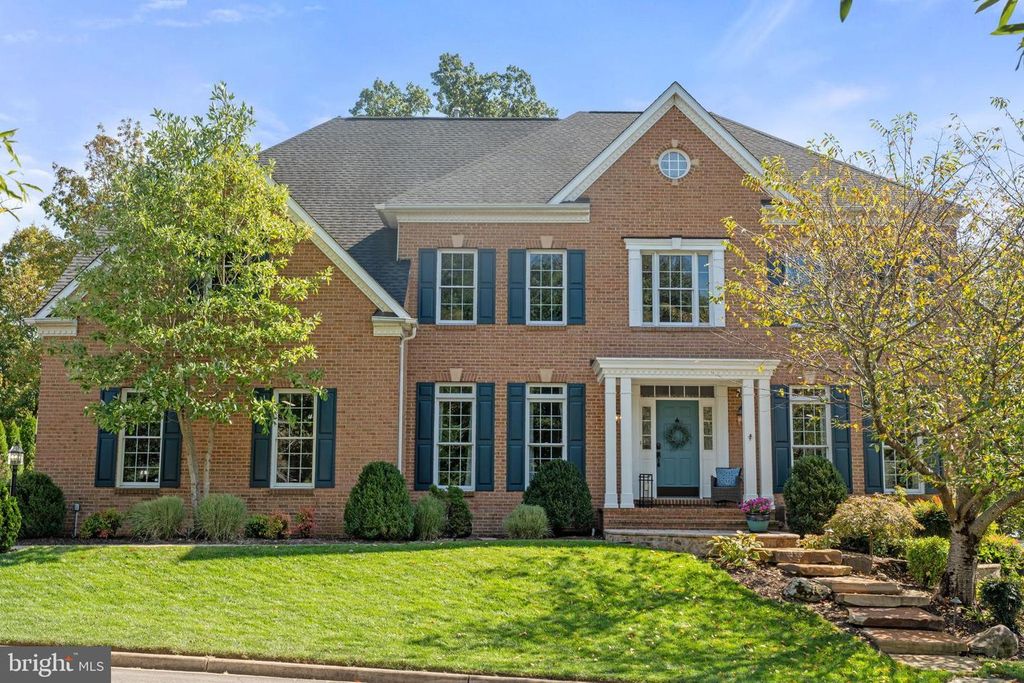 43423 MOUNTCASTLE DR, Chantilly, VA 20152