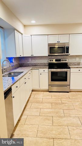10925 MOORE ST, Waldorf, MD 20603