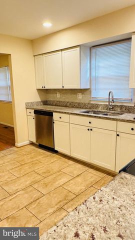 10925 MOORE ST, Waldorf, MD 20603