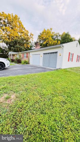 10925 MOORE ST, Waldorf, MD 20603