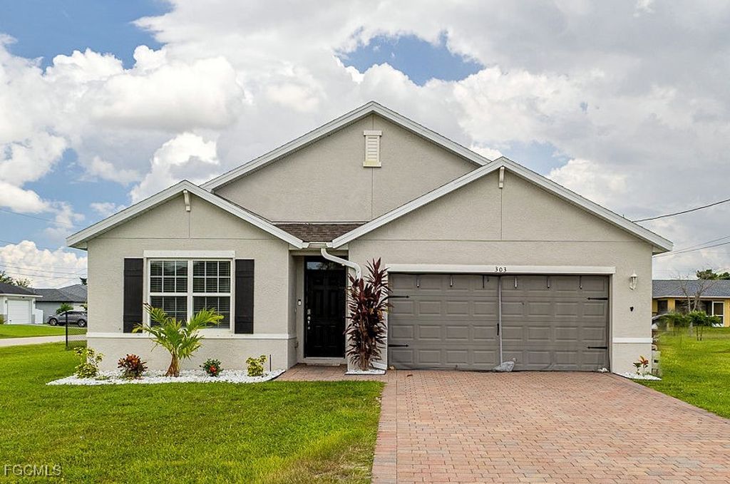 303 NE 6th ST, Cape Coral, FL 33909