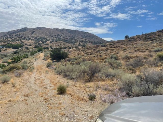 32952 Angeles Forest Highway, Palmdale, CA 93550