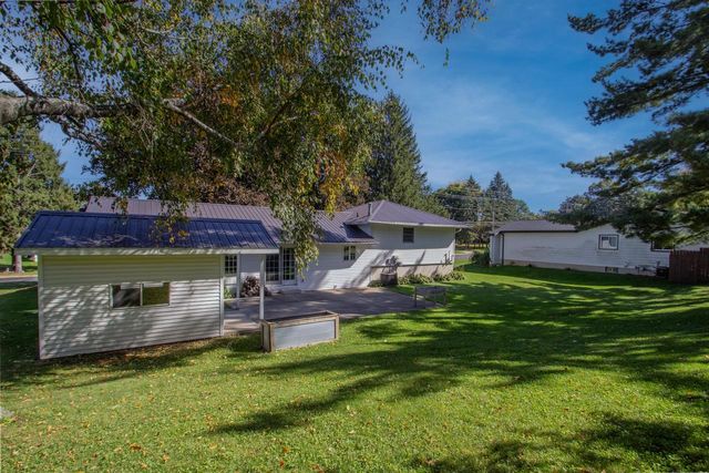 310 S Concord AVENUE, Watertown, WI 53094