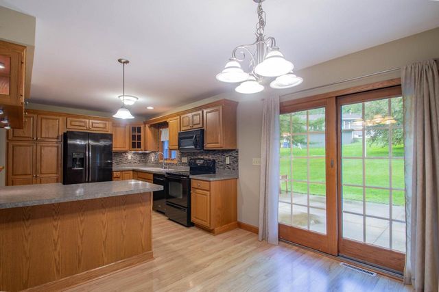 310 S Concord AVENUE, Watertown, WI 53094