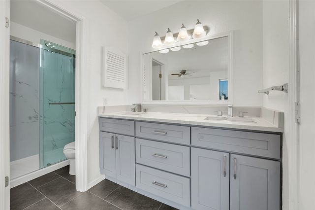 3121 Sondra Drive 205, Fort Worth, TX 76107