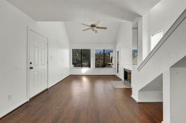 3121 Sondra Drive 205, Fort Worth, TX 76107