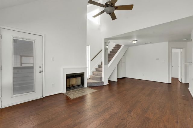 3121 Sondra Drive 205, Fort Worth, TX 76107