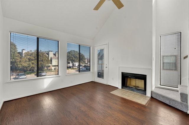 3121 Sondra Drive 205, Fort Worth, TX 76107