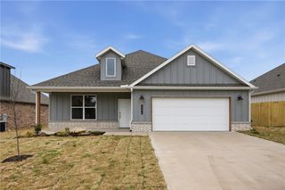 2306 N Presley Street, Siloam Springs, AR 72761
