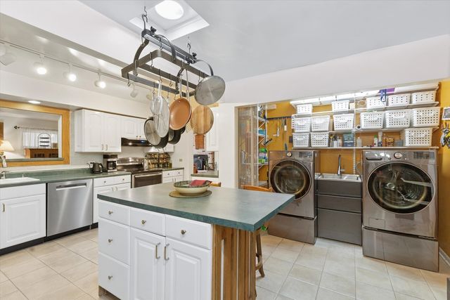 125 N Park Boulevard, Glen Ellyn, IL 60137