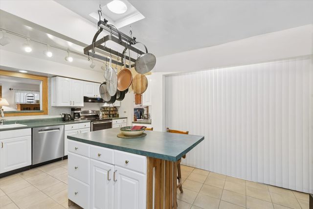 125 N Park Boulevard, Glen Ellyn, IL 60137