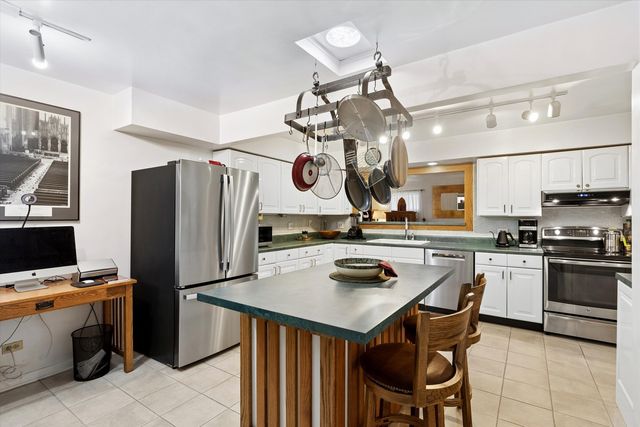 125 N Park Boulevard, Glen Ellyn, IL 60137