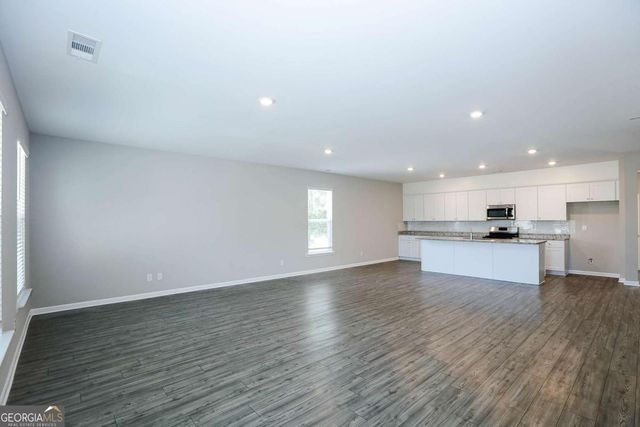 4355 Magpie Drive, Hoschton, GA 30548