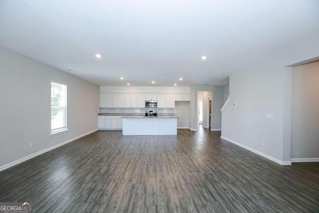 4355 Magpie Drive, Hoschton, GA 30548