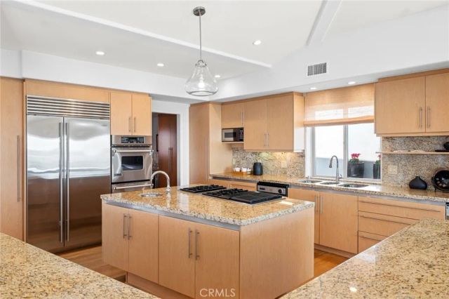 1598 Skyline Drive, Laguna Beach, CA 92651