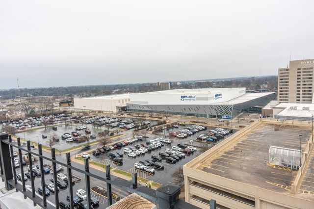 355 S Broadway 305, Lexington, KY 40508