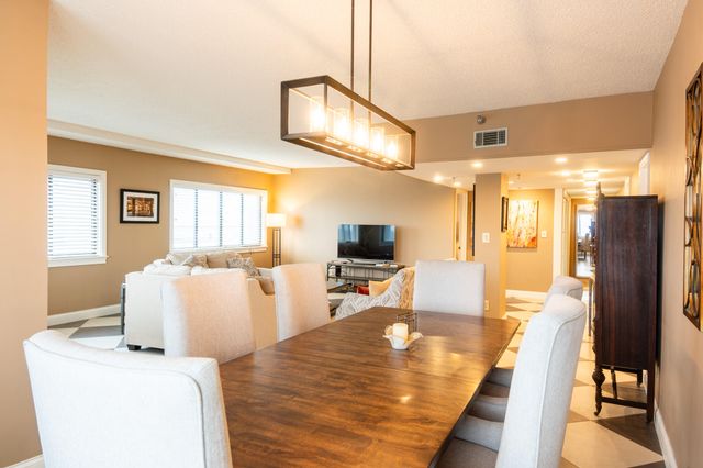 355 S Broadway 305, Lexington, KY 40508