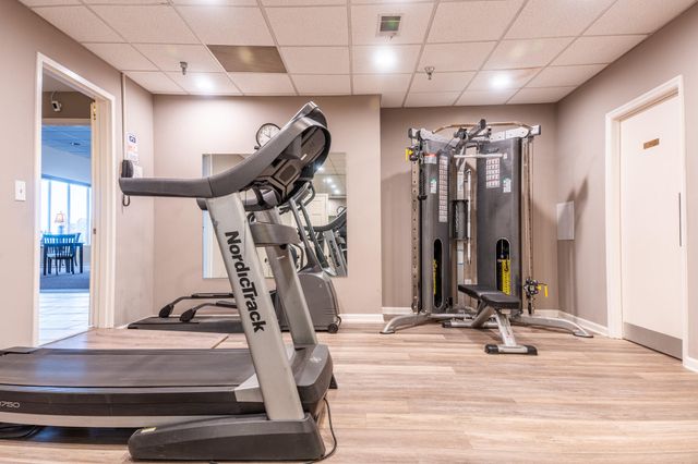 355 S Broadway 305, Lexington, KY 40508