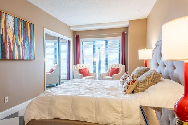 355 S Broadway 305, Lexington, KY 40508