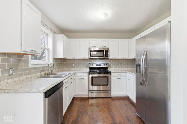 10870 Balfour Drive, Noblesville, IN 46060