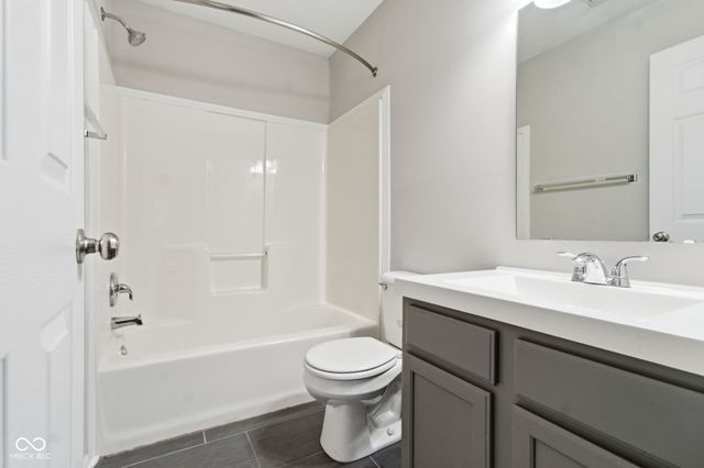 10870 Balfour Drive, Noblesville, IN 46060