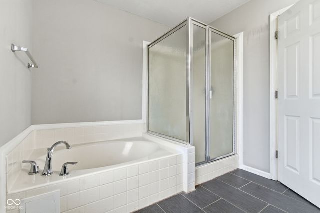 10870 Balfour Drive, Noblesville, IN 46060