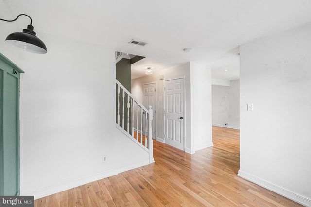 842 MARKET ST, Gloucester City, NJ 08030