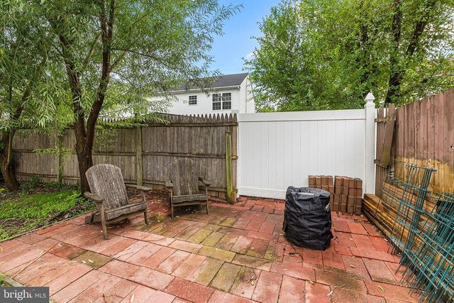 842 MARKET ST, Gloucester City, NJ 08030