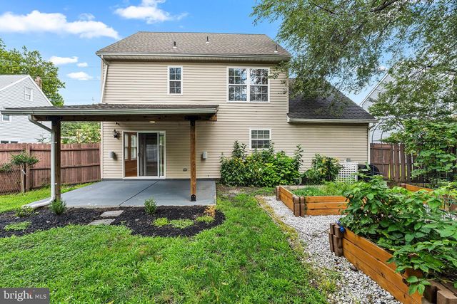 842 MARKET ST, Gloucester City, NJ 08030