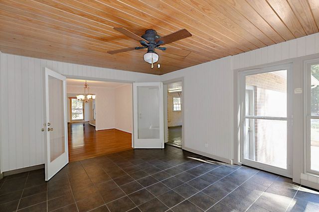 121 Oak Circle, Pine Mountain, GA 31822