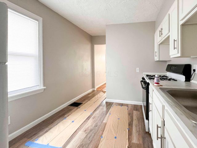 1433 E 19th Avenue, Columbus, OH 43211
